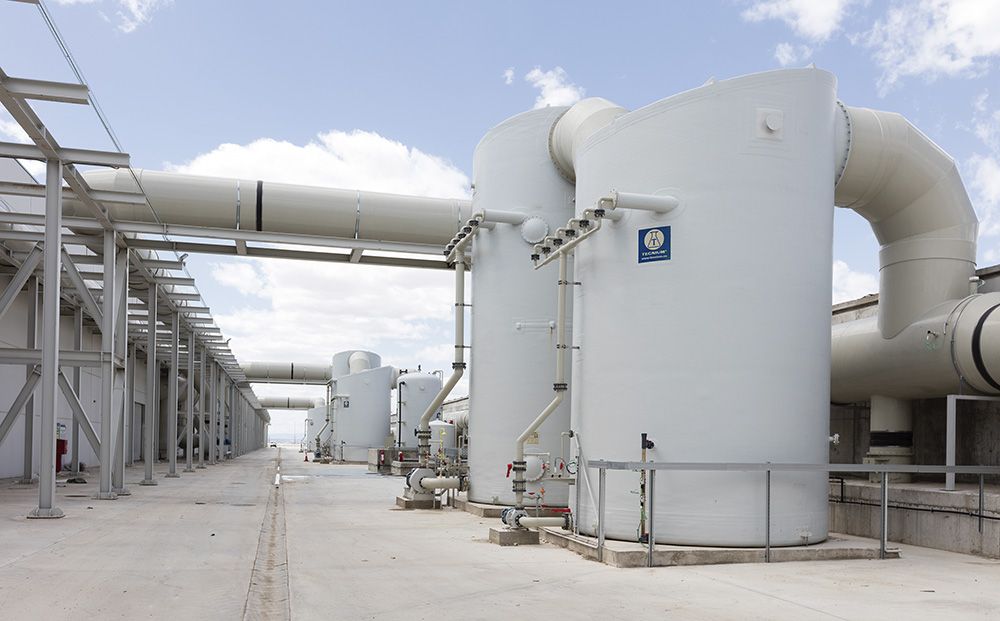 Depósitos blancos de extracción de grano